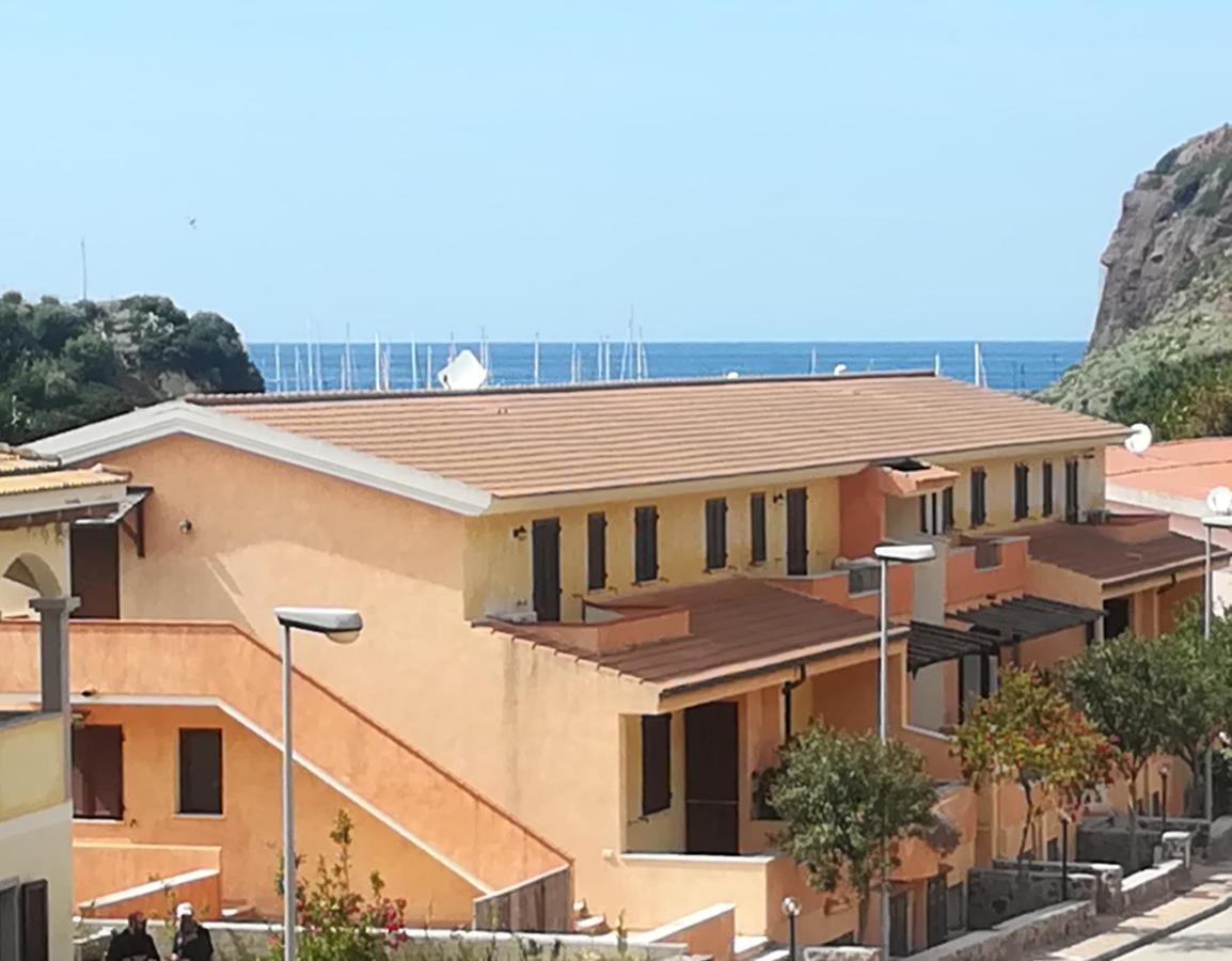 Grazioso Attico Vicino Alla Spiaggia E Al Centro Кастельсардо Экстерьер фото
