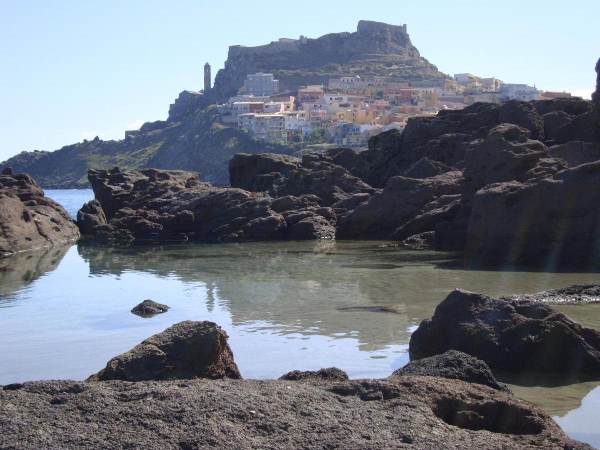 Grazioso Attico Vicino Alla Spiaggia E Al Centro Кастельсардо Экстерьер фото